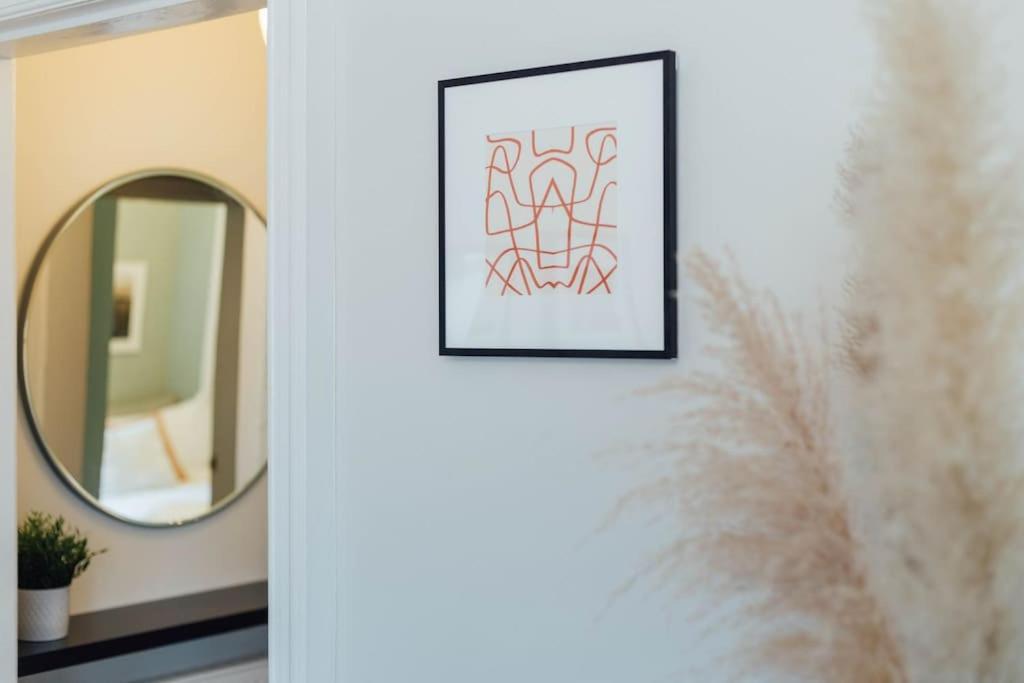 Stylish Stirling Apartment - Free Parking Extérieur photo