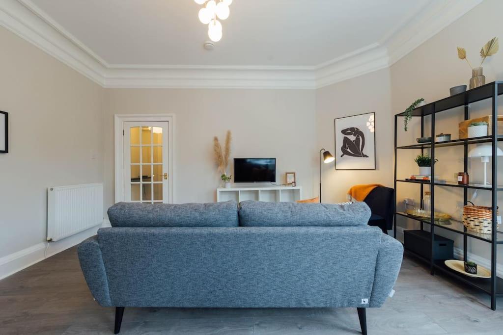 Stylish Stirling Apartment - Free Parking Extérieur photo